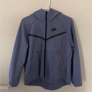 Nike sportswear tech fleece in the color stone blue